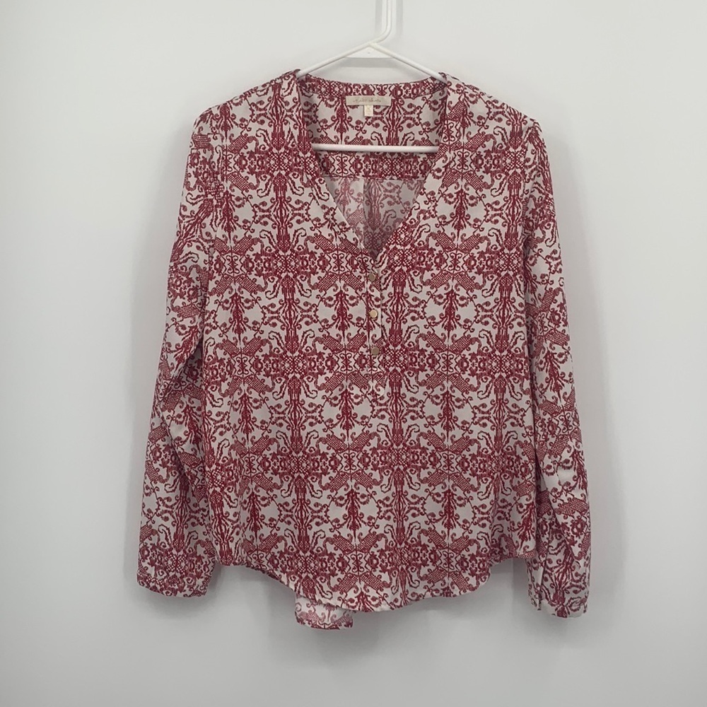 Under Skies V-neck Long Sleeve Top Women’s Size Small